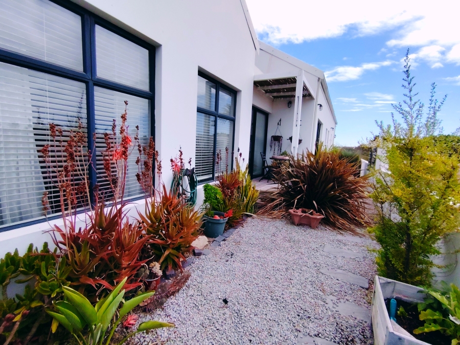 4 Bedroom Property for Sale in Shelley Point Western Cape